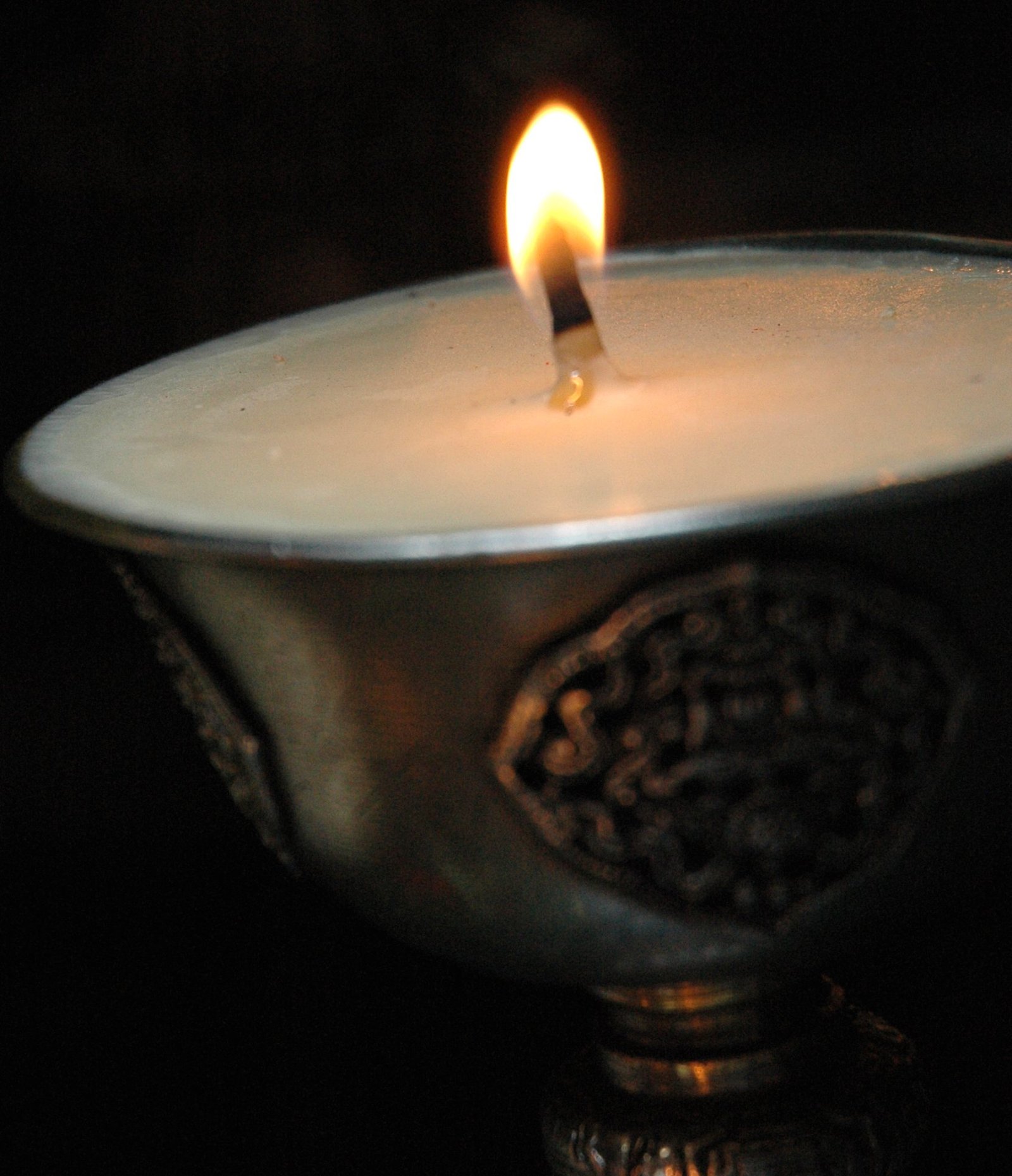 Butter Candles: The Unusual Dining Trend