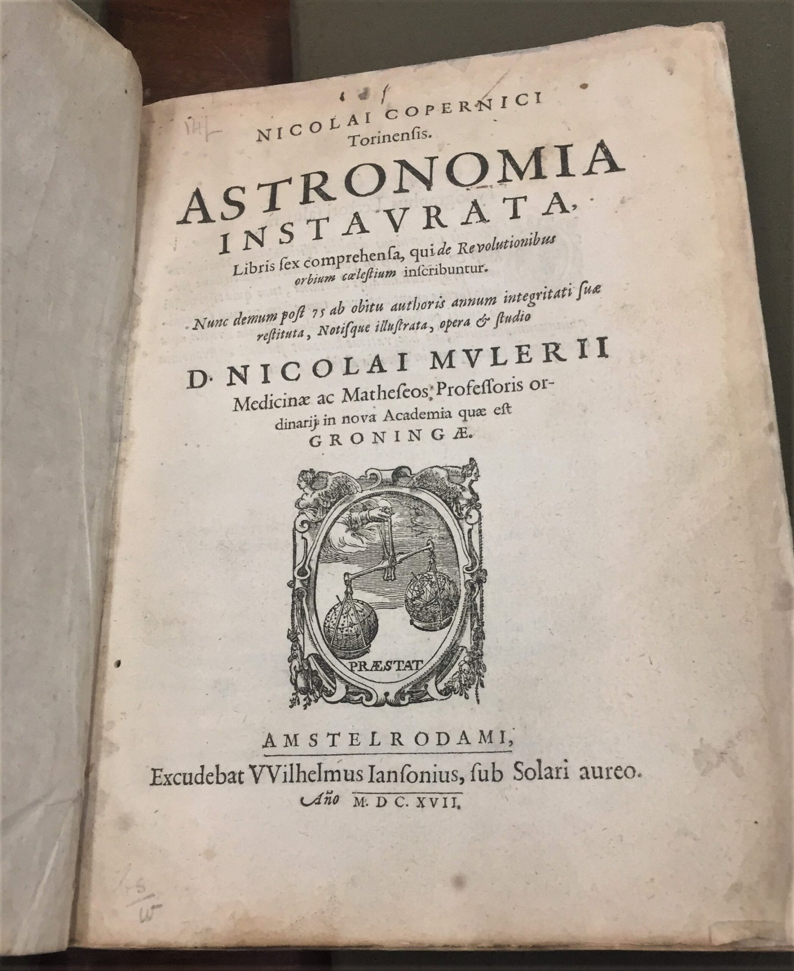 On the Revolutions of the Celestial Spheres