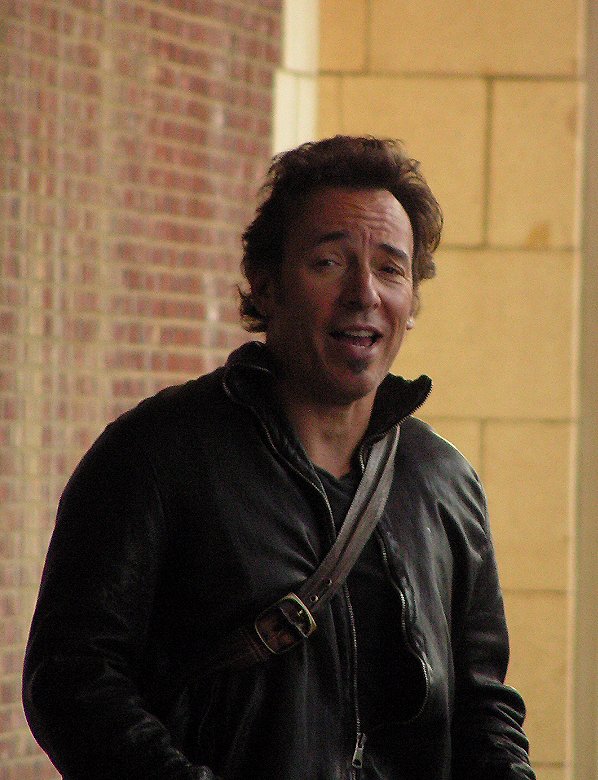 Bruce Springsteen – Born to Run (1975) (image credits: wikimedia)