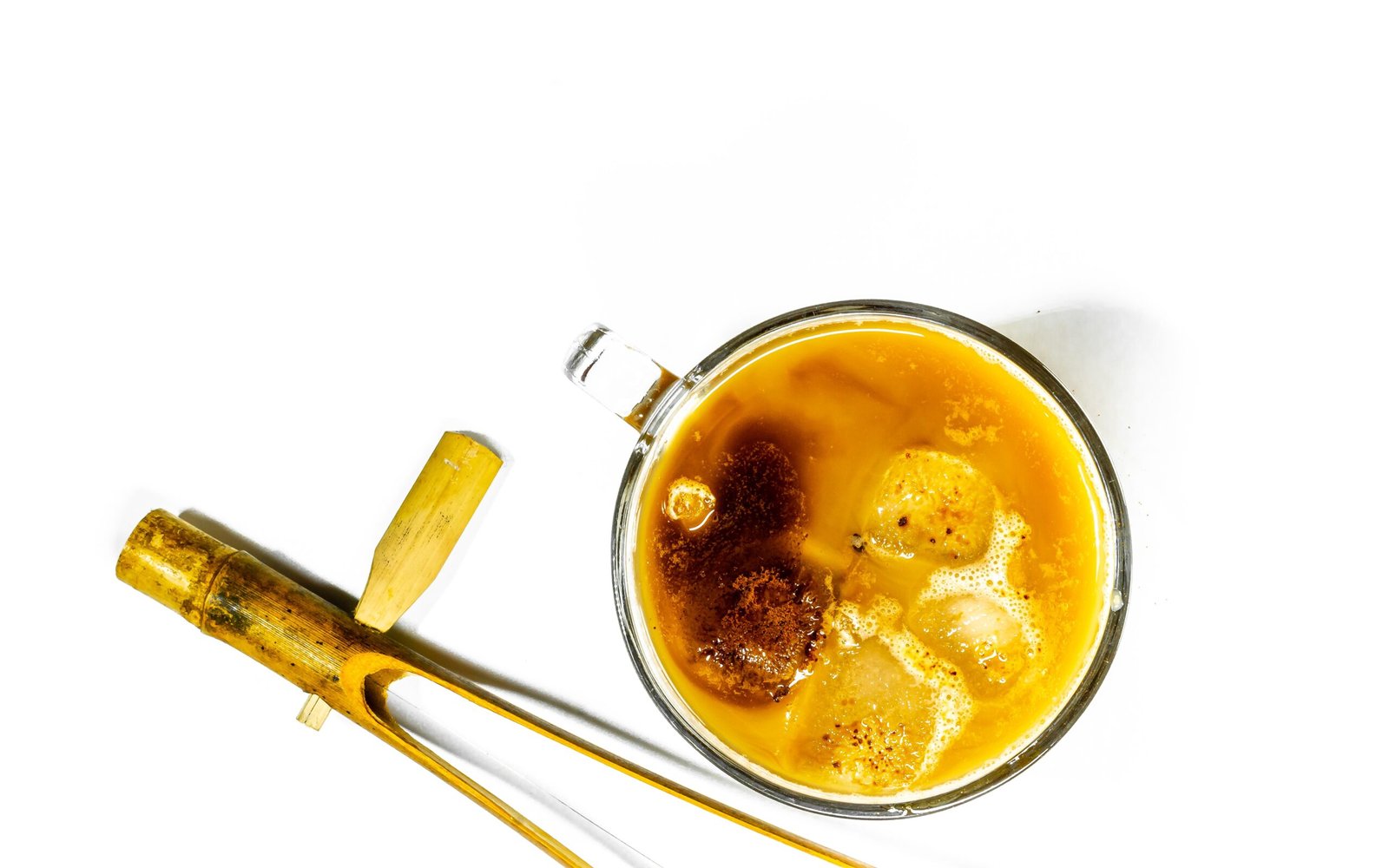 Make Coffee Ice Cubes (image credits: wikimedia)