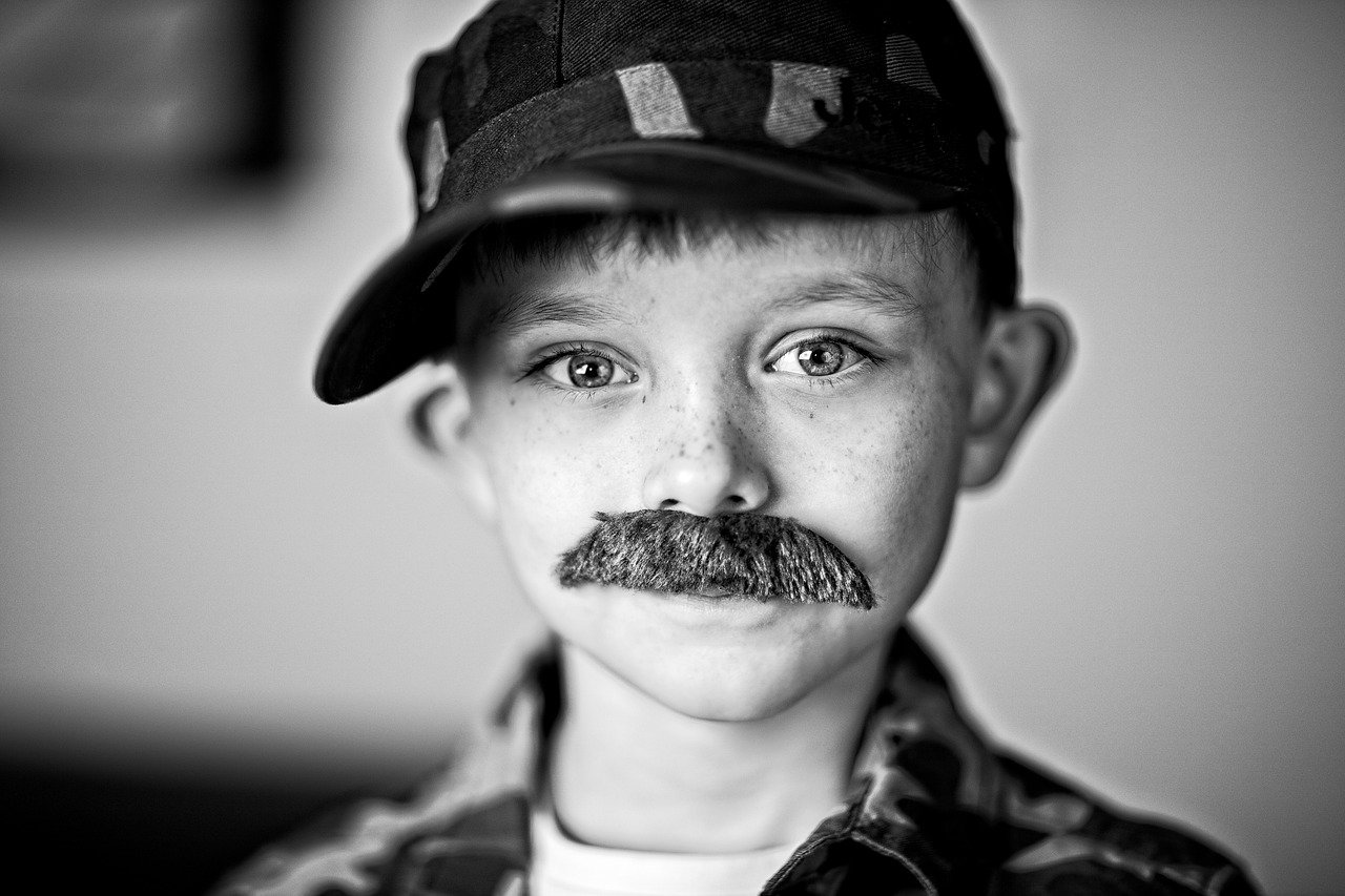 Alabama, USA – No Wearing Fake Mustaches in Church (image credits: pixabay)