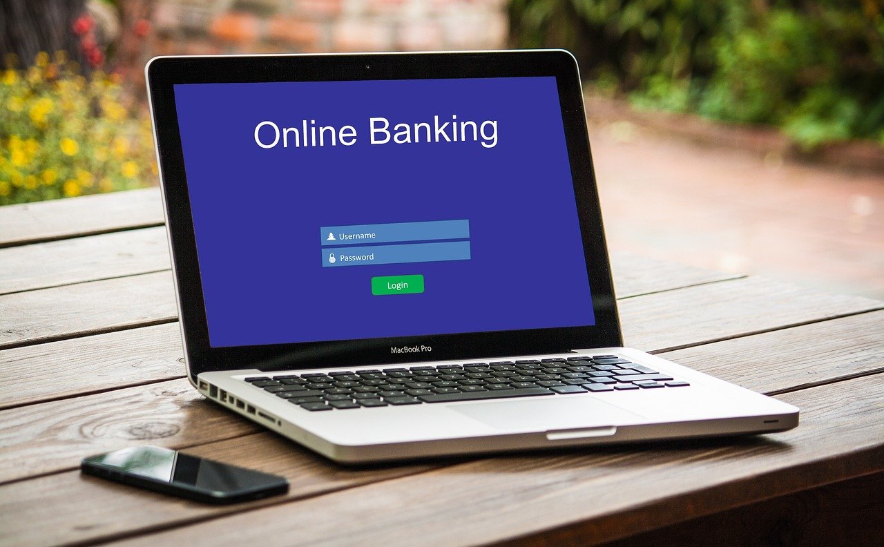 Online Banking & Payments (image credits: pixabay)