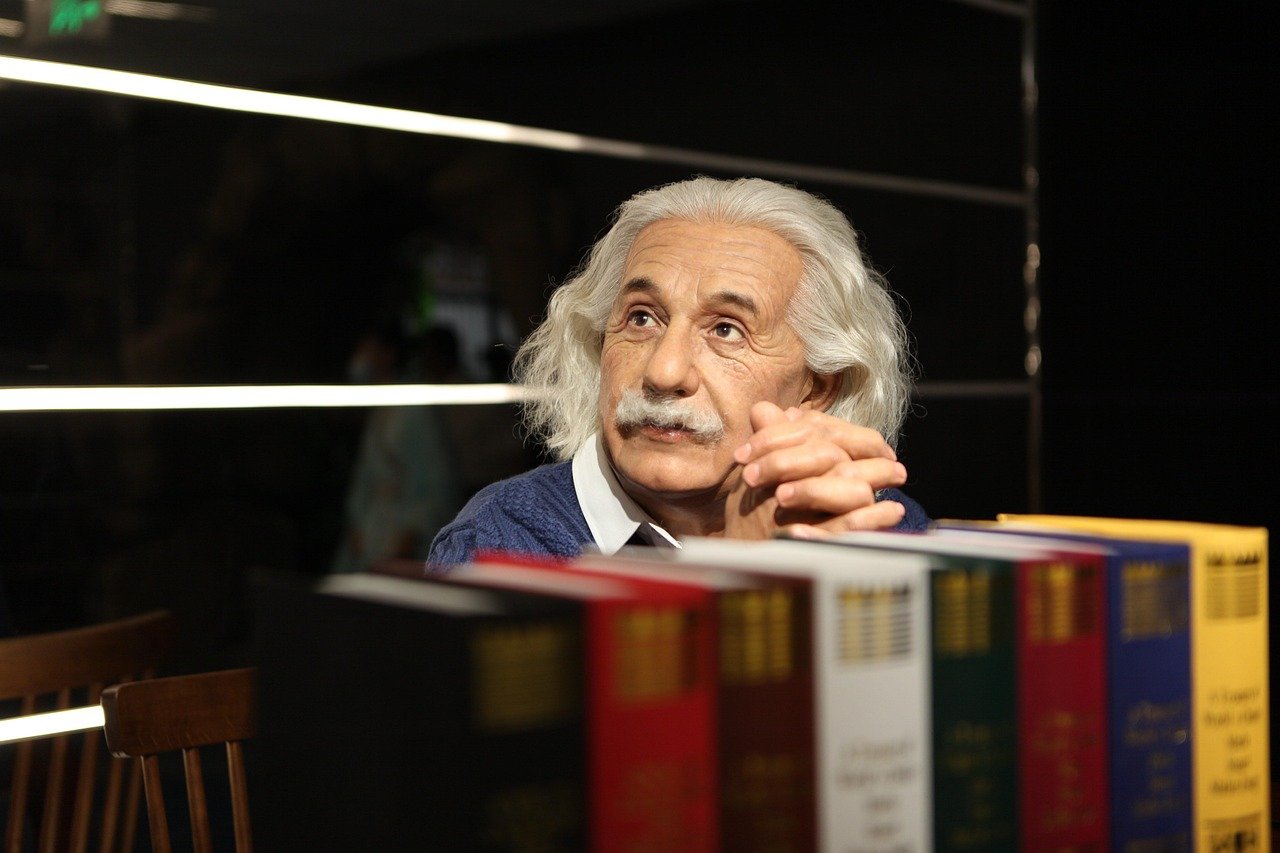 14. Einstein Failed Math (image credits: pixabay)