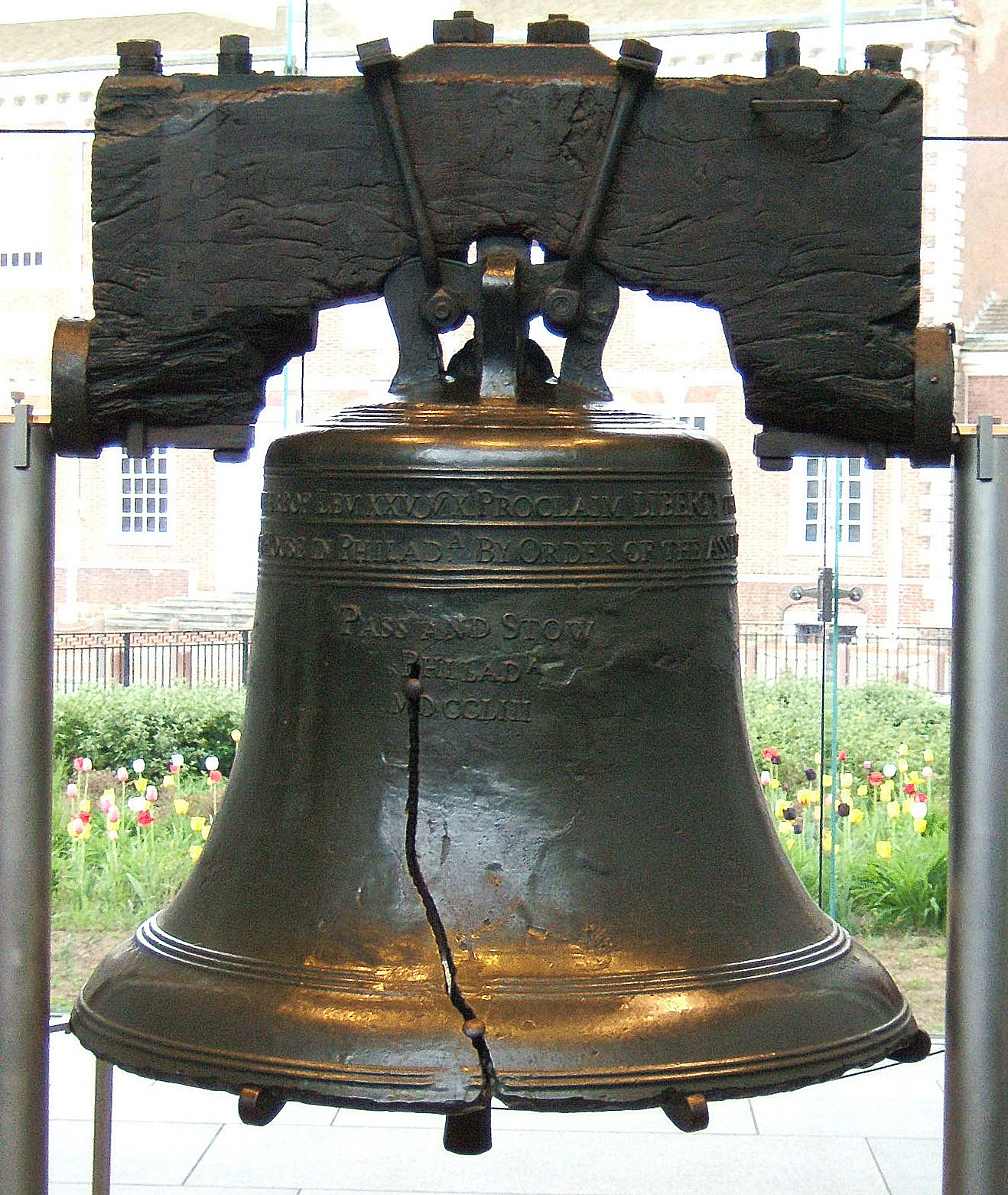 The Liberty Bell (image credits: wikimedia)