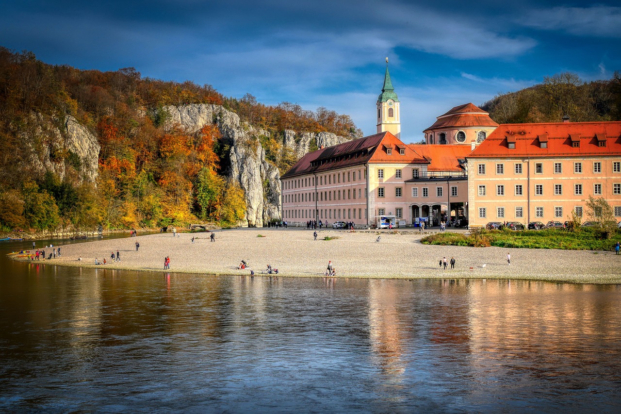 Brewing in Europe: The Rise of Monastic Beer (image credits: pixabay)