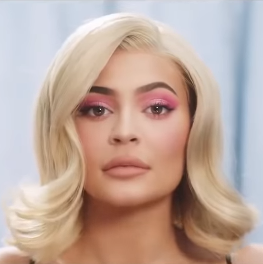 5. Kylie Jenner – 470M Followers (image credits: wikimedia)