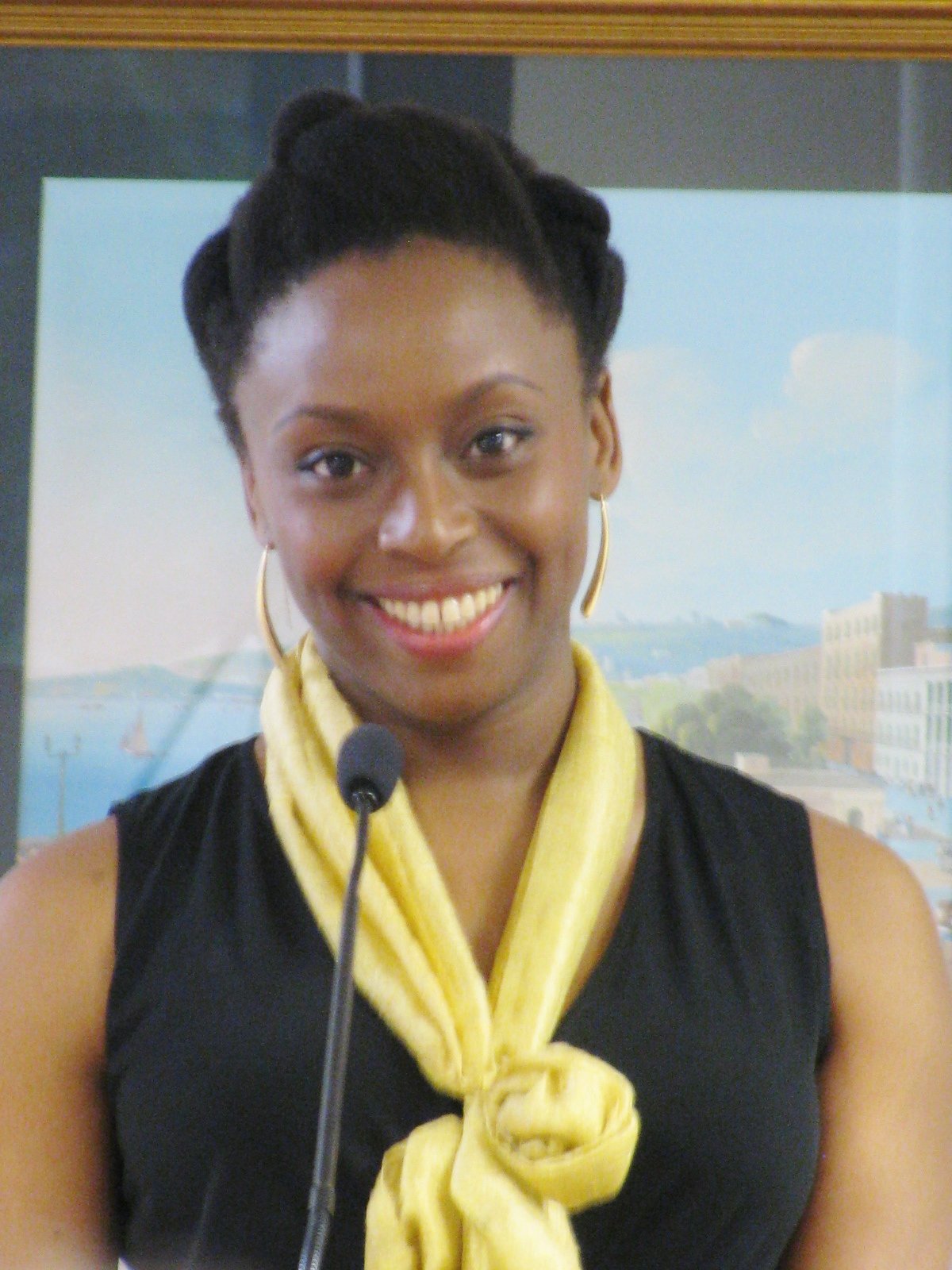 Chimamanda Ngozi Adichie (b. 1977) (image credits: wikimedia)