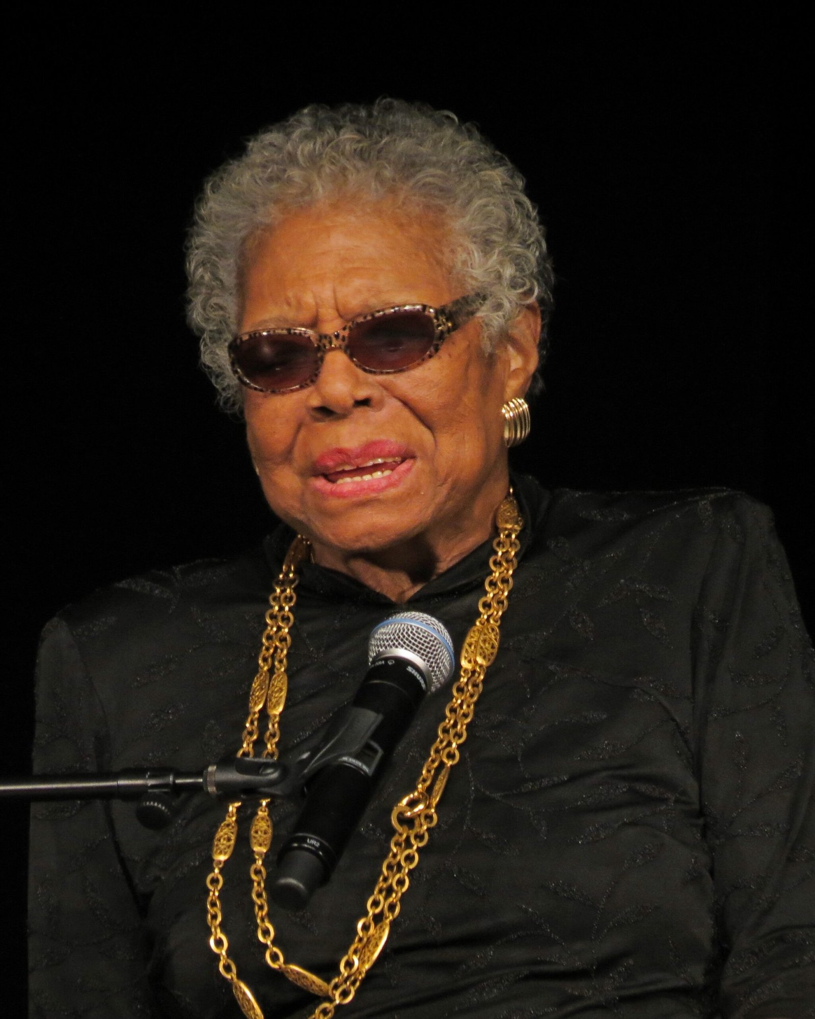 Maya Angelou (image credits: wikimedia)