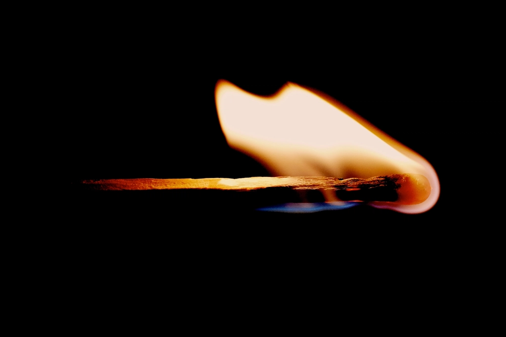 15. Matchsticks (1826) – A Lucky Flick Sparks a Fire (image credits: rawpixel)