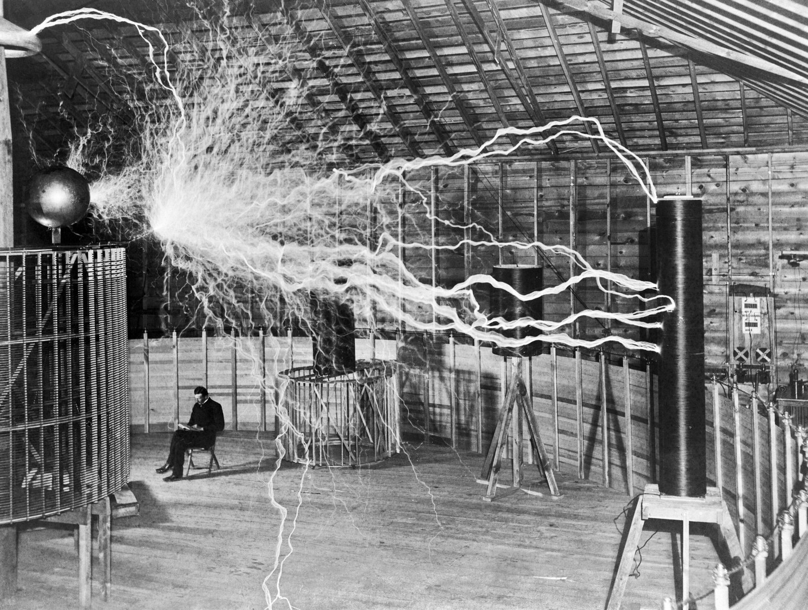 Nikola Tesla (image credits: wikimedia)