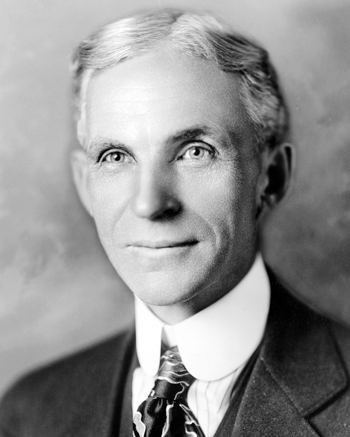 11. Henry Ford: Revolutionizing the Automobile Industry (image credits: wikimedia)