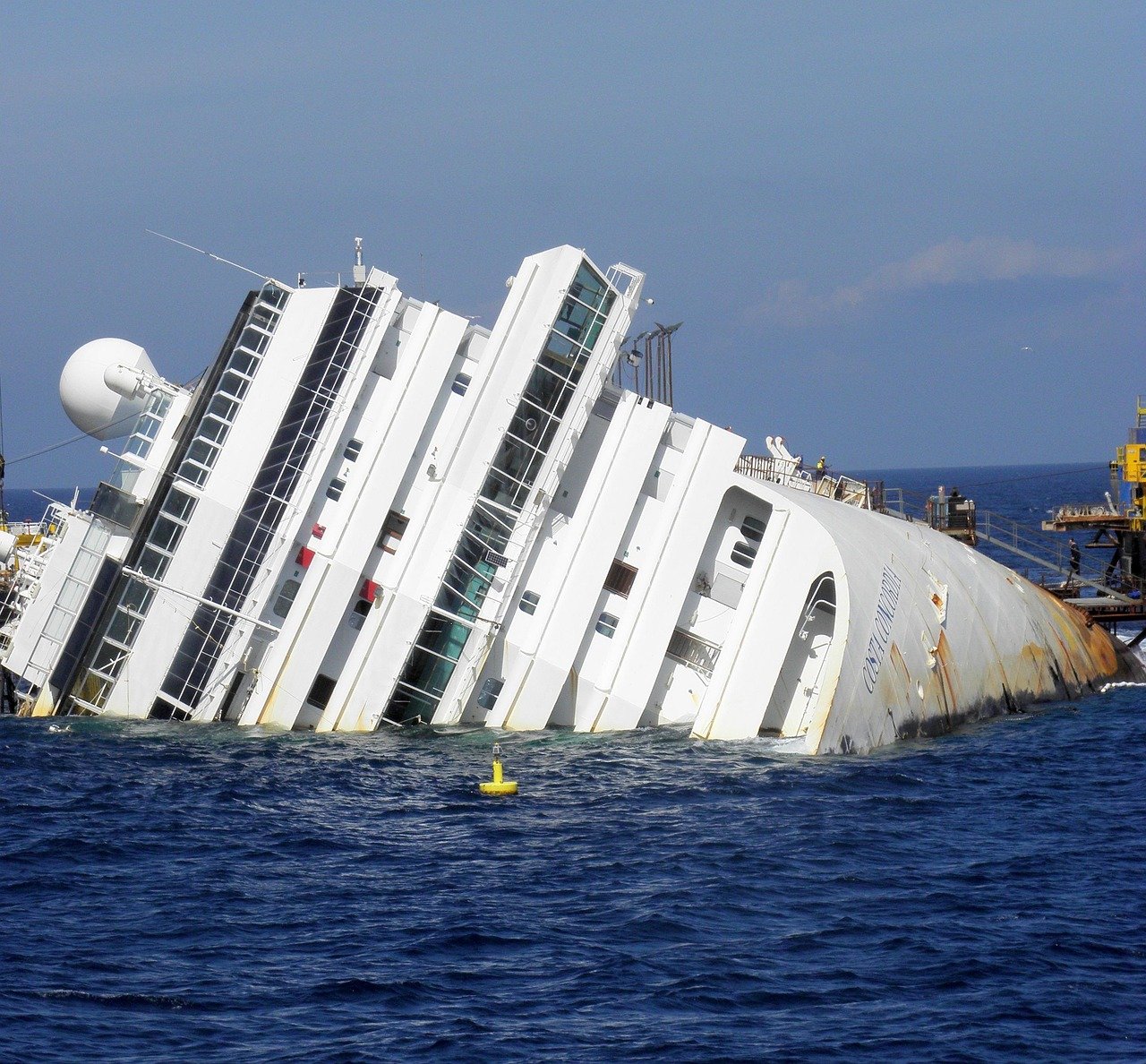 The Costa Concordia – A Tragic Giant (image credits: pixabay)