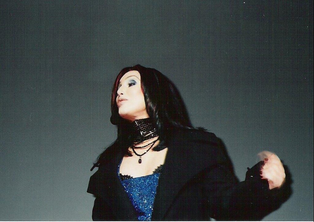 Cher (1998) (image credits: wikimedia)