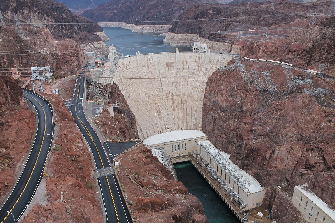4. The Hoover Dam and Its Chilling Death Connection (image credits: pixabay)