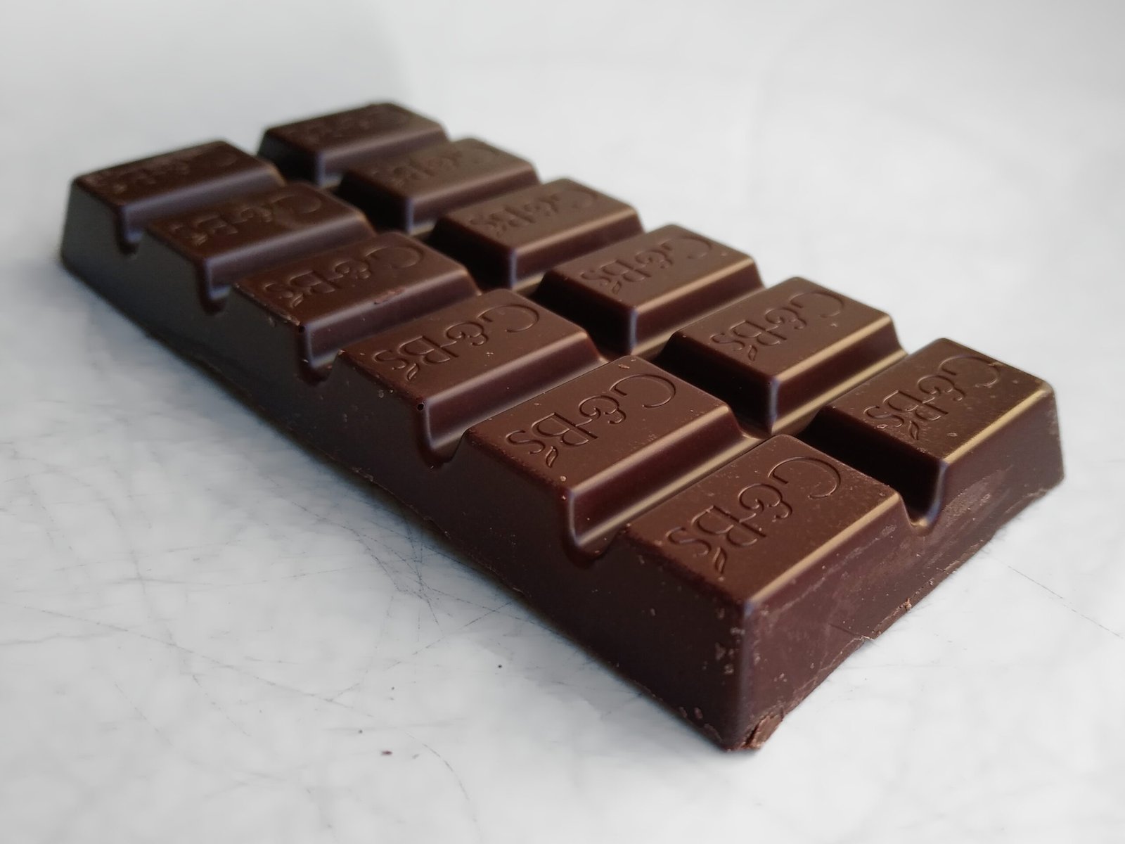 10. Dark Chocolate – A Healthy Indulgence (image credits: wikimedia)