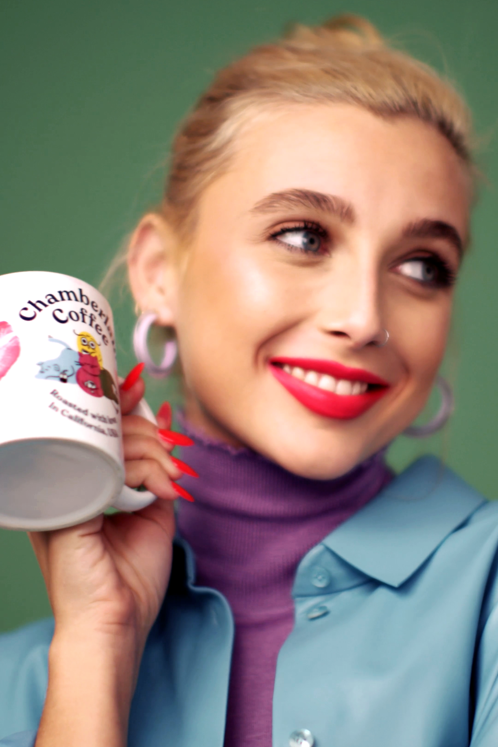 Emma Chamberlain: YouTube to Fashion & Coffee Mogul (image credits: wikimedia)