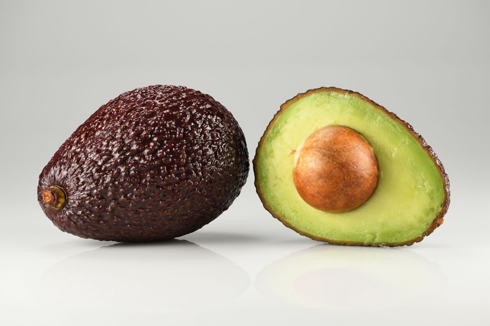 Avocados – The Healthy Fat That Keeps You Full (image credits: wikimedia)