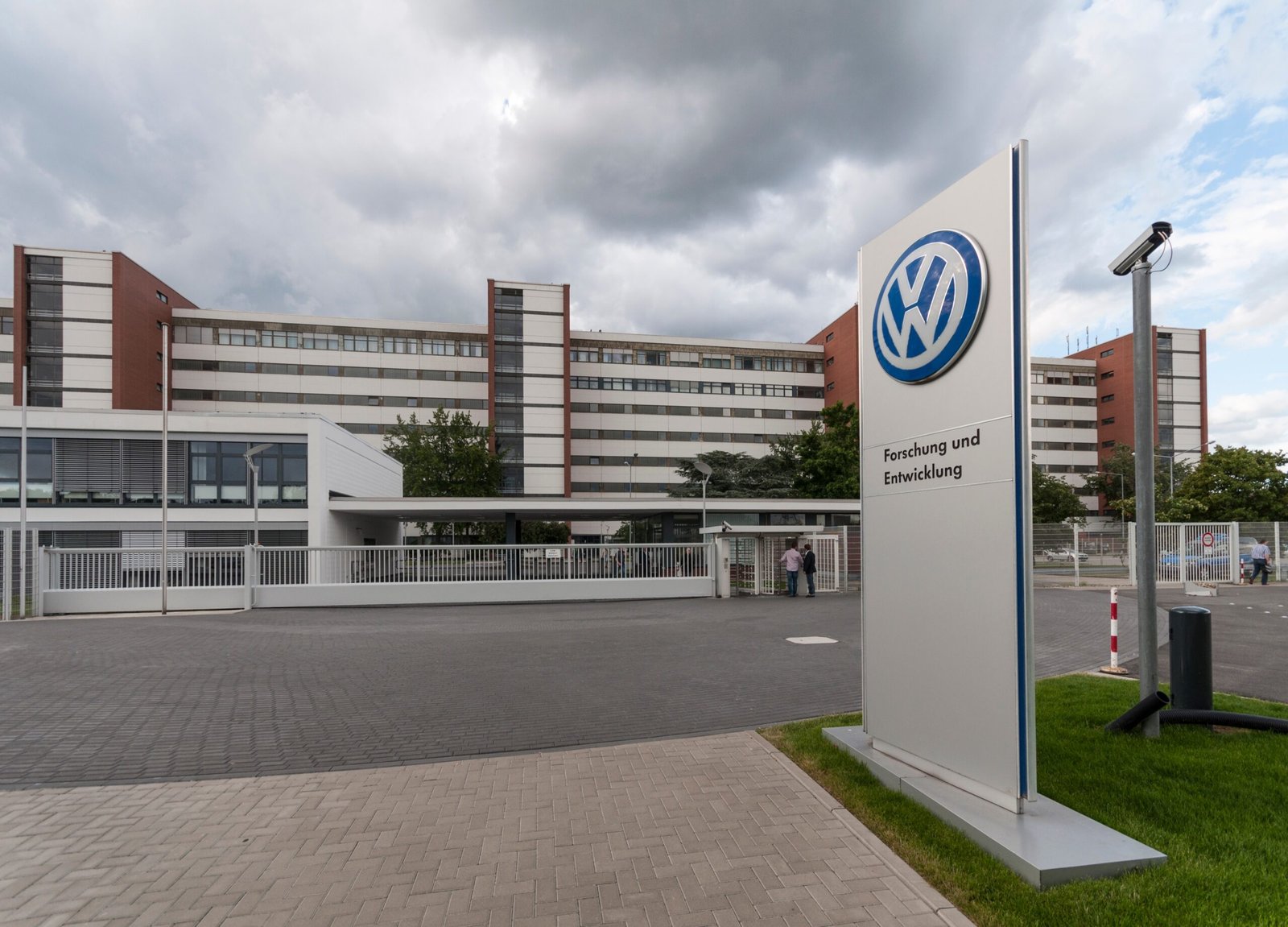 The Volkswagen Emissions Scandal (image credits: wikimedia)