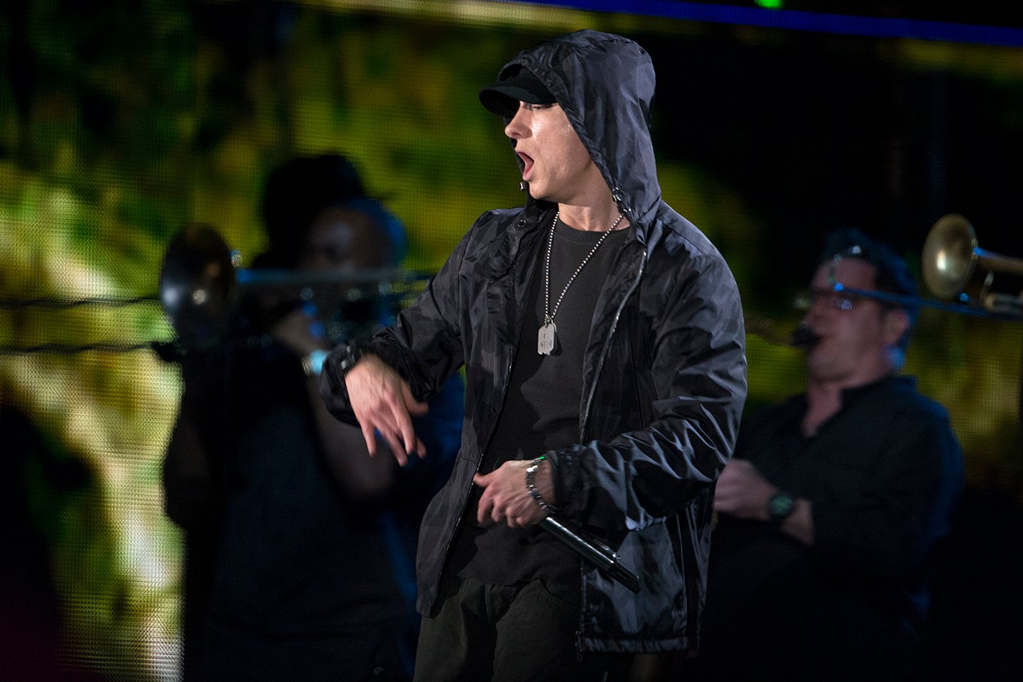 2️⃣2️⃣ “Lose Yourself” – Eminem (2002) 🎤 (image credits: wikimedia)
