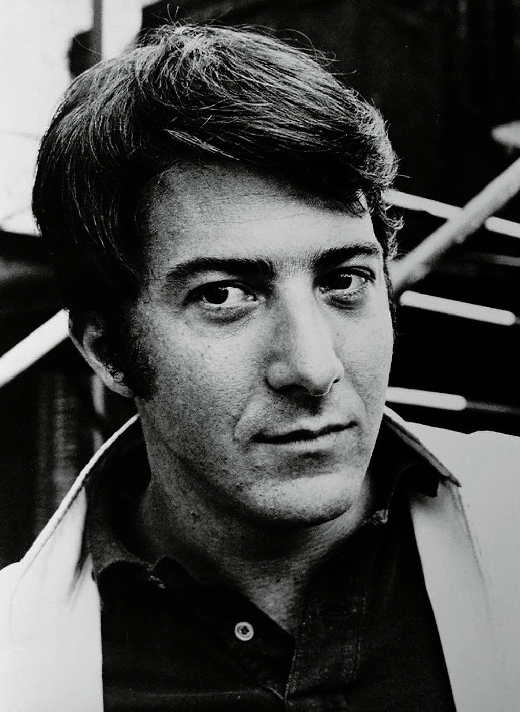 Dustin Hoffman: The Off-Broadway Beginnings (image credits: wikimedia)