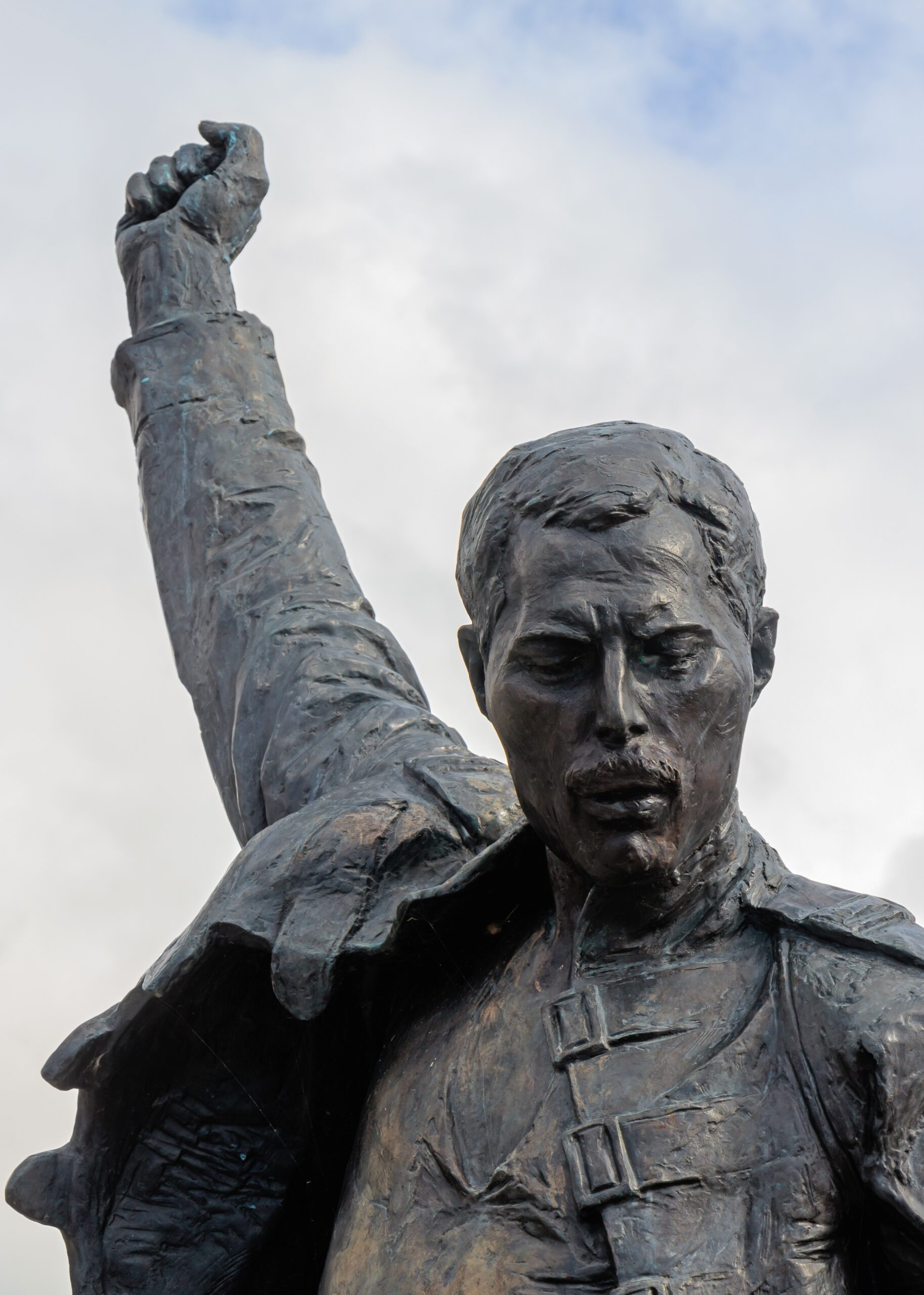 Freddie Mercury – The Ultimate Showman (image credits: wikimedia)