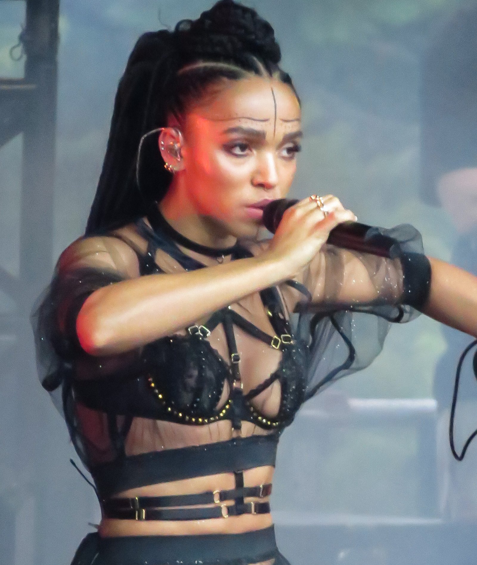 FKA twigs – TBA (image credits: wikimedia)