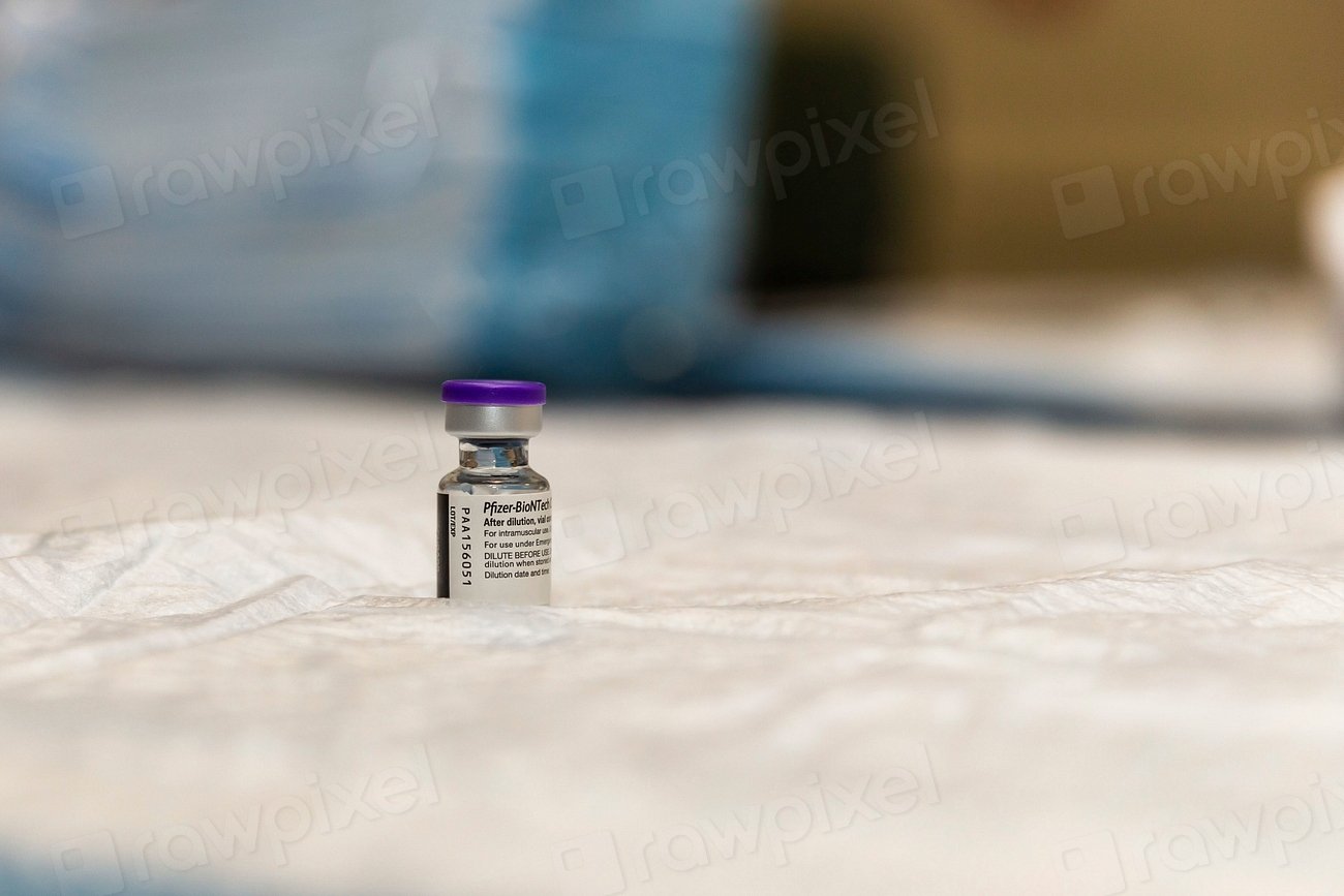 Pharmaceuticals & Biotech – Pfizer-BioNTech COVID-19 Vaccine (image credits: rawpixel)