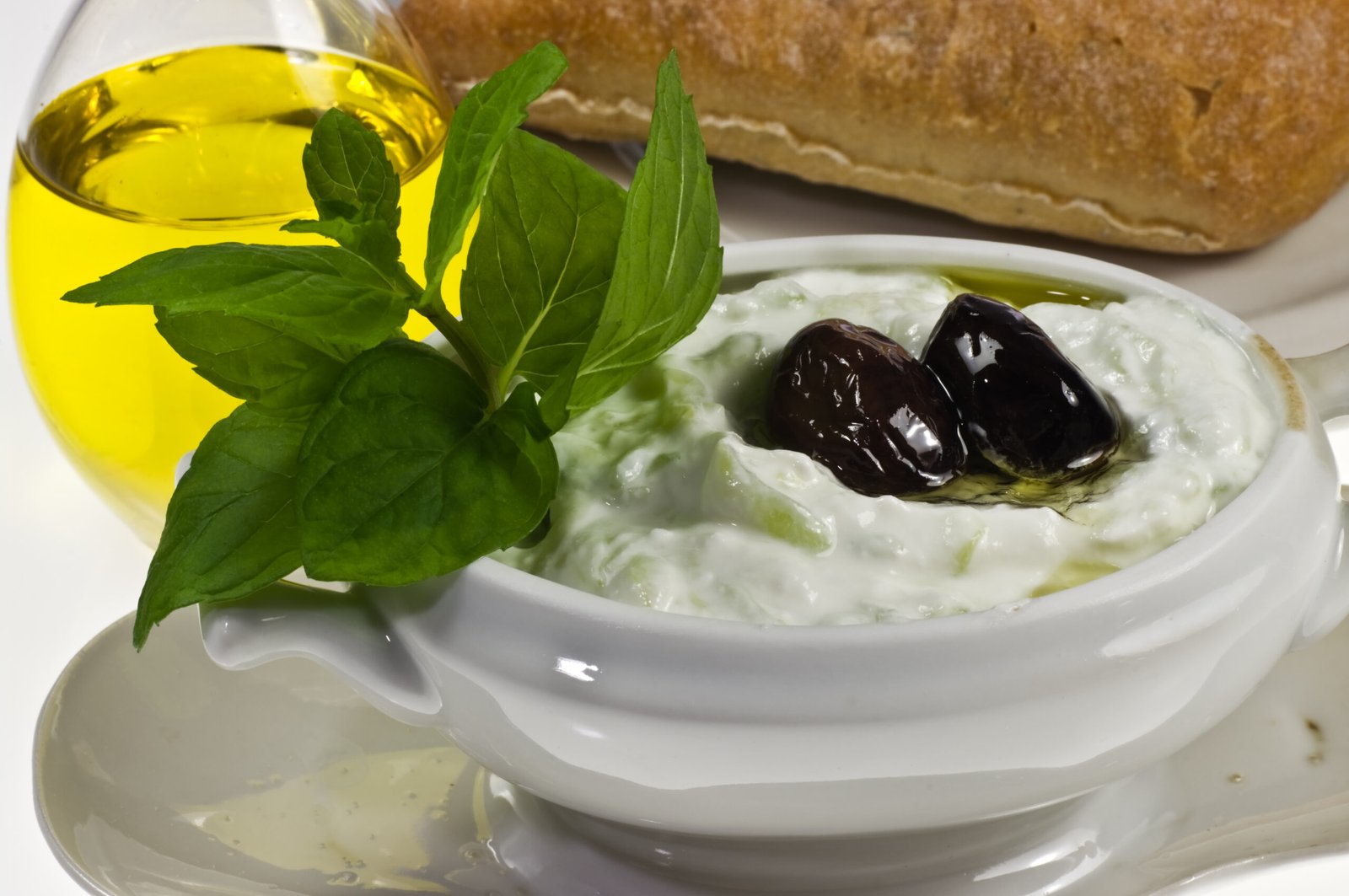 Tzatziki – The Refreshing Greek Favorite (image credits: wikimedia)