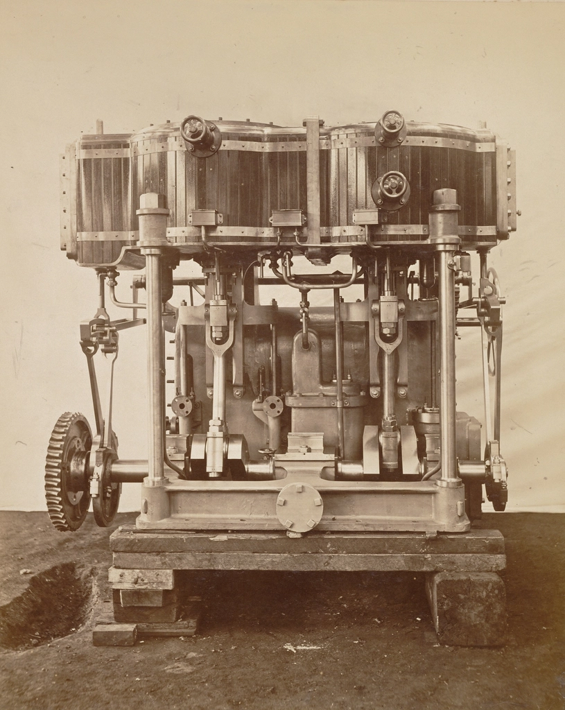 The Steam Engine (18th Century) – The Industrial Age (image credits: rawpixel)
