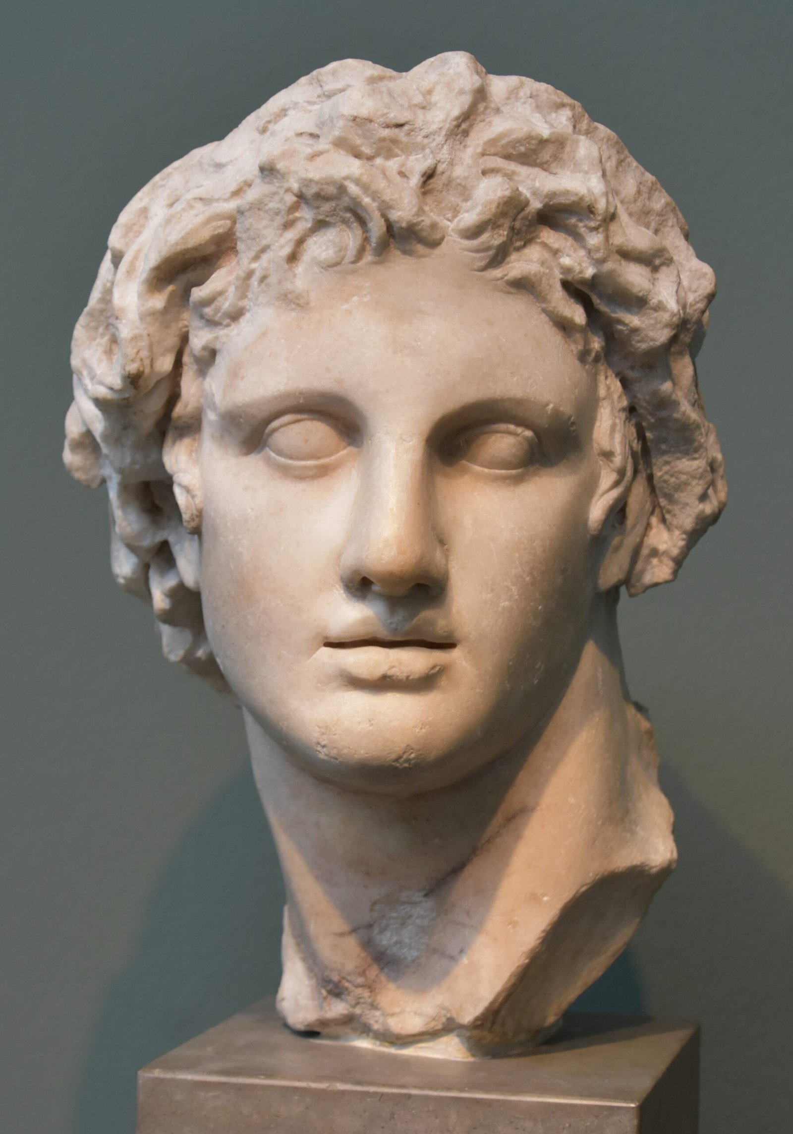 Alexander the Great (356–323 BCE) – Mysterious Illness or Poisoning (image credits: wikimedia)
