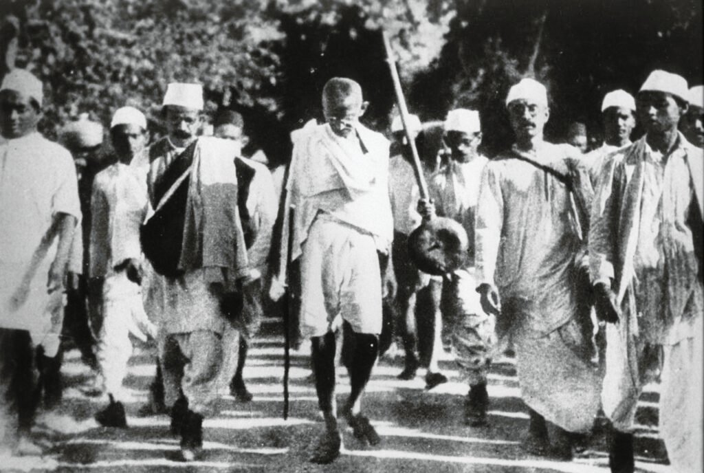 15 Famous Historical Figures and How They Died
