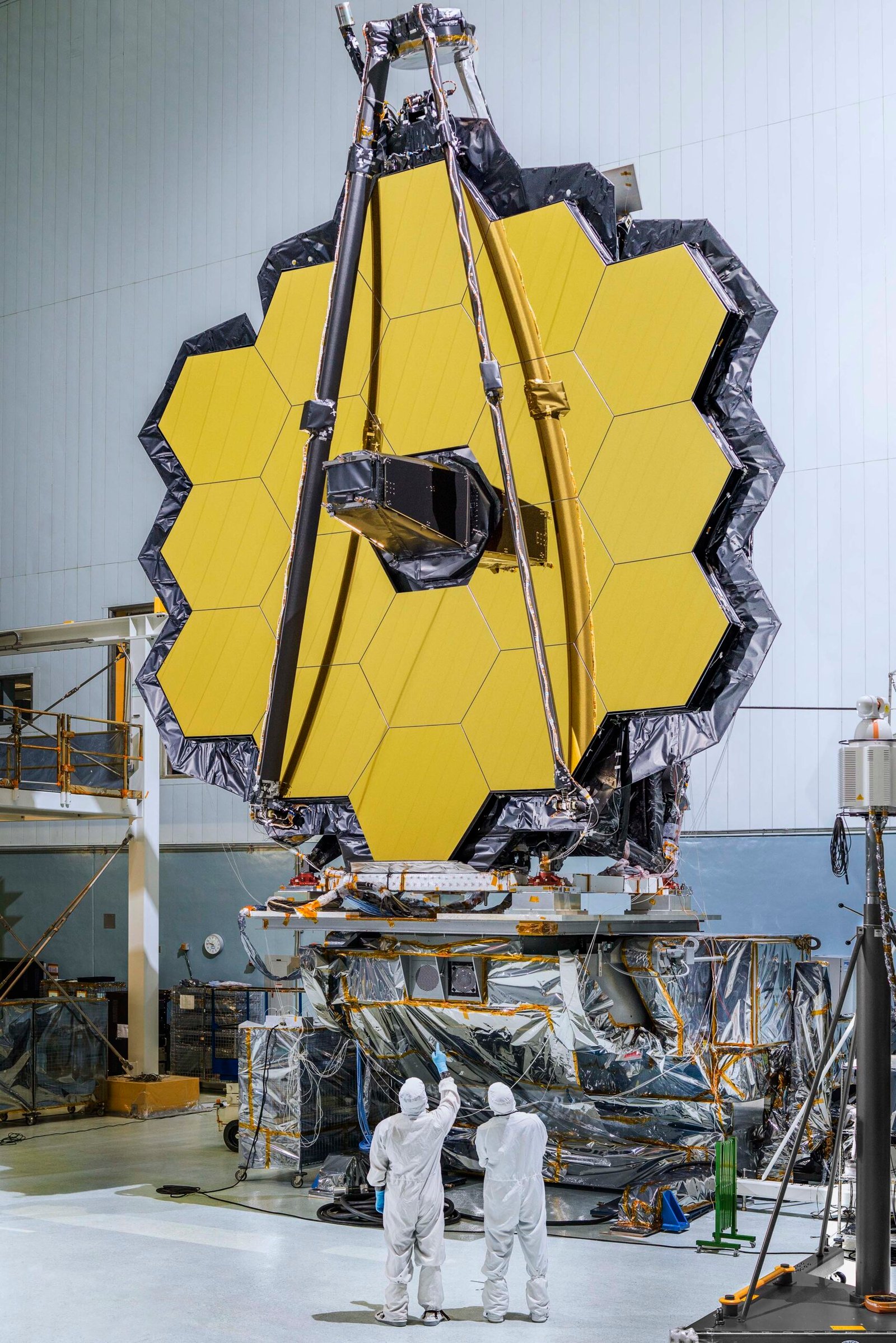 James Webb Space Telescope Expansion (image credits: wikimedia)