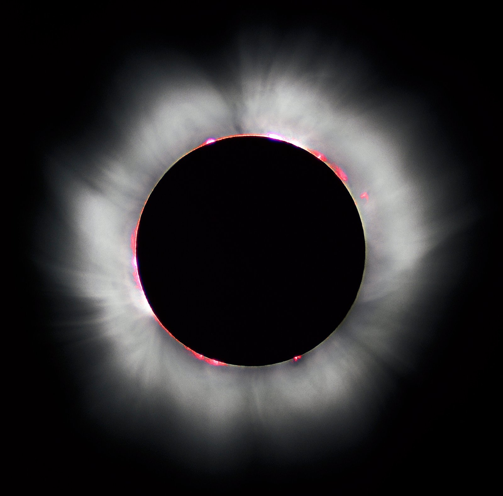 Peak Solar Activity (image credits: wikimedia)