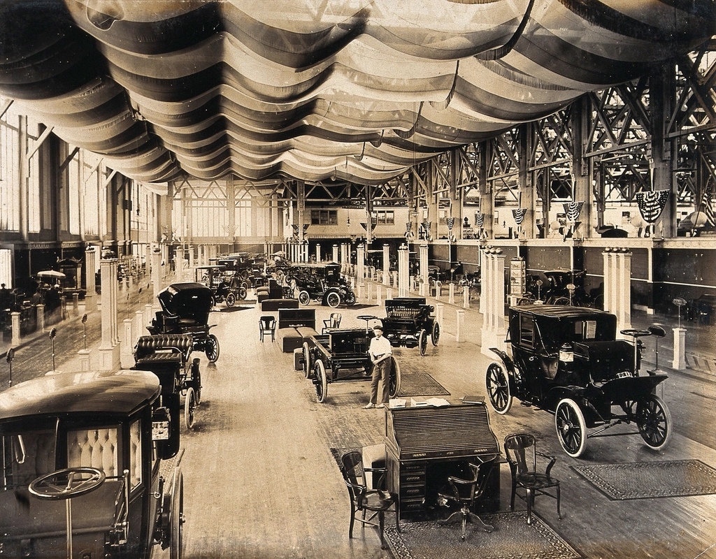 Automobile (image credits: rawpixel)