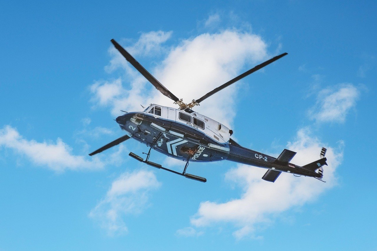 Helicopter (image credits: pixabay)