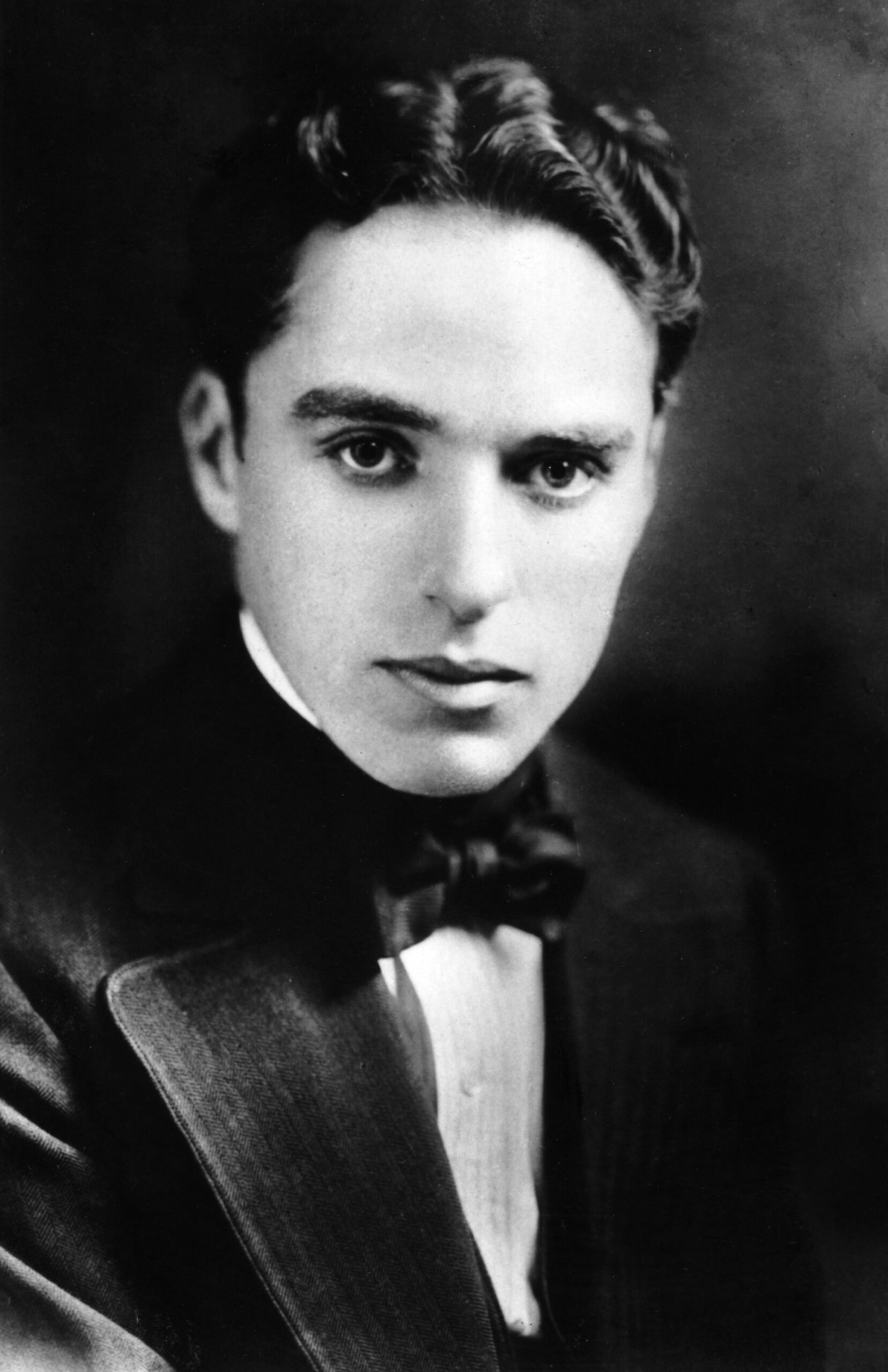 Charlie Chaplin (image credits: wikimedia)