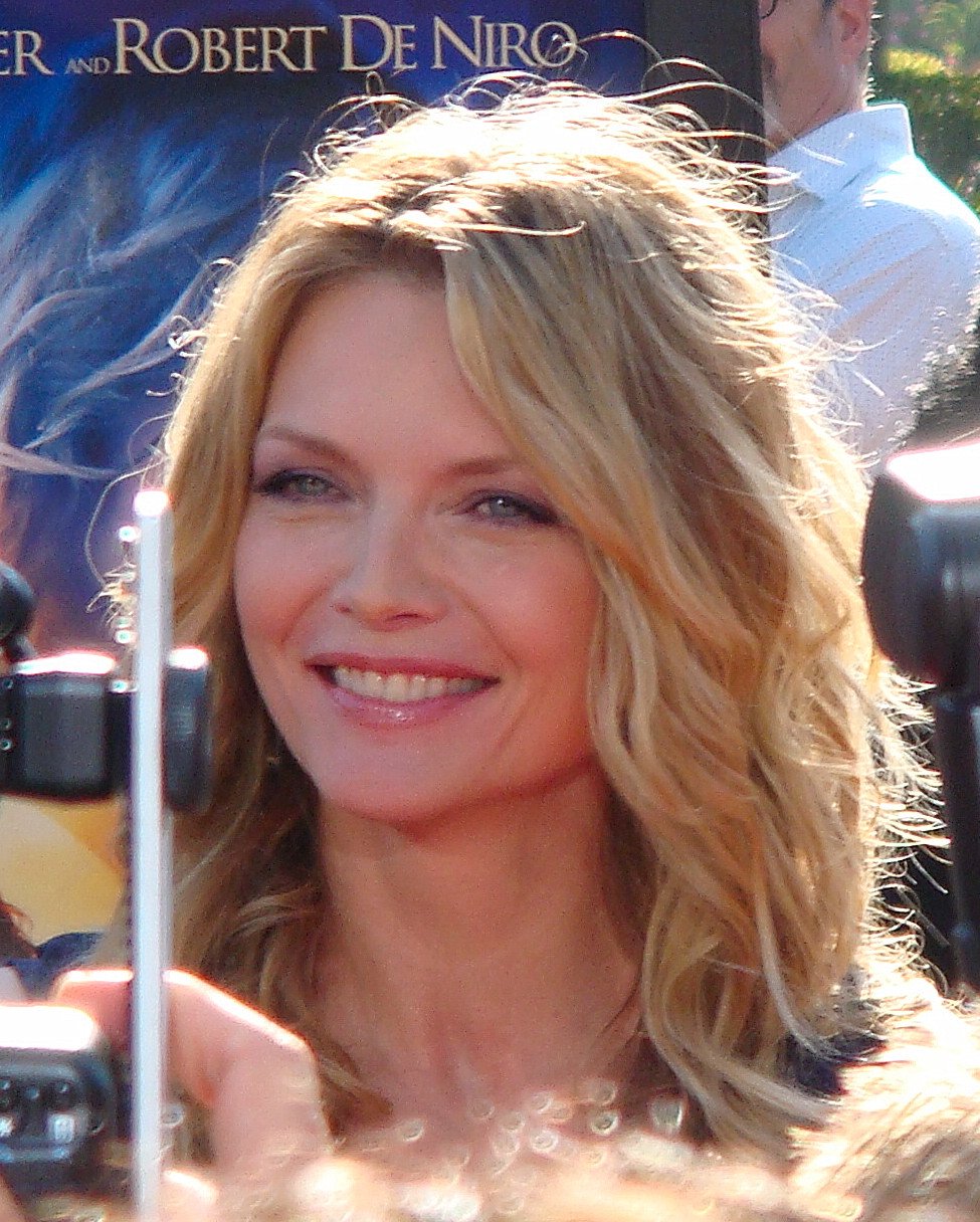 Michelle Pfeiffer – Clarice Starling (The Silence of the Lambs, 1991) 🦋 (image credits: wikimedia)
