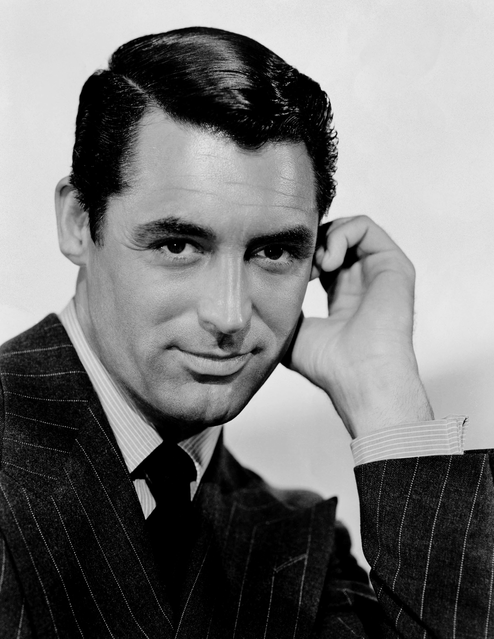 Cary Grant – Hollywood’s Undercover Agent (image credits: wikimedia)