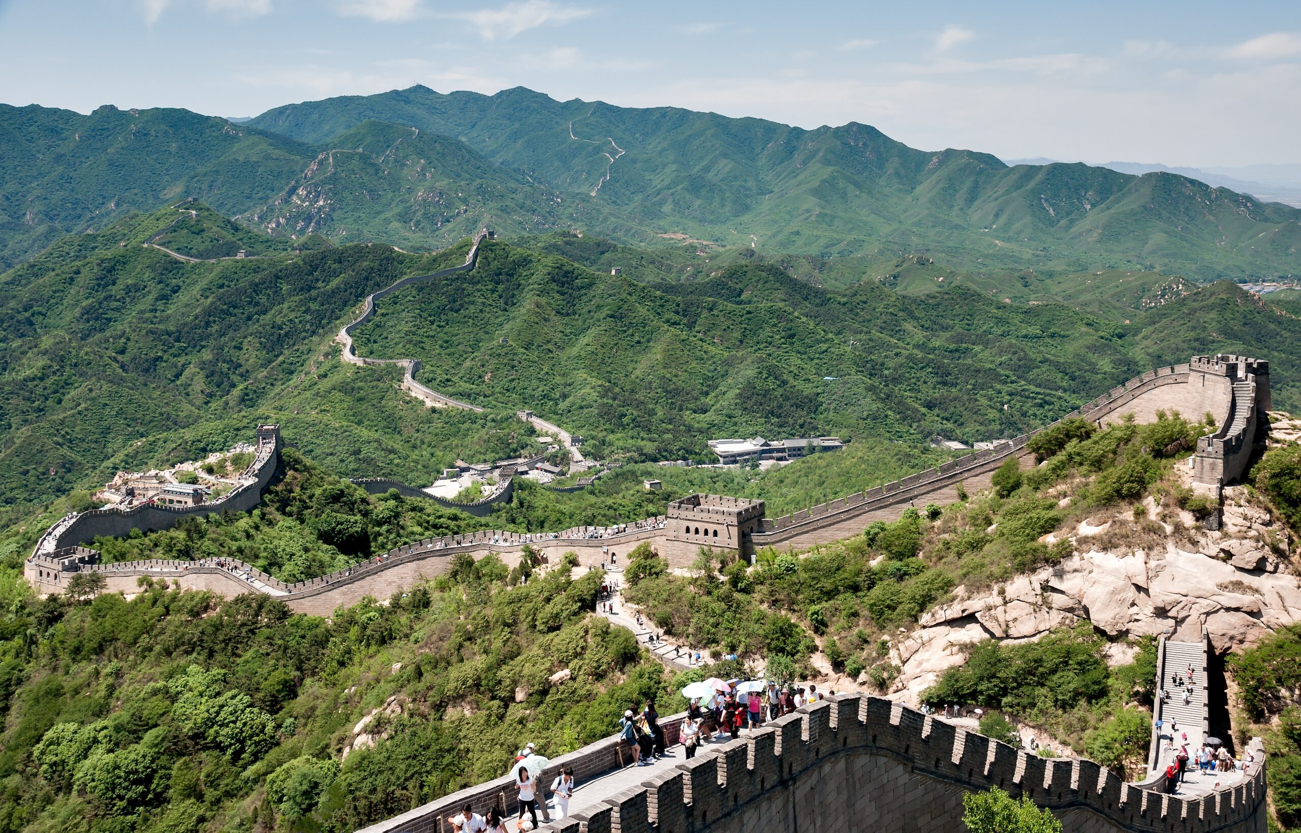 4. The Great Wall of China Is Visible from Space (image credits: wikimedia)
