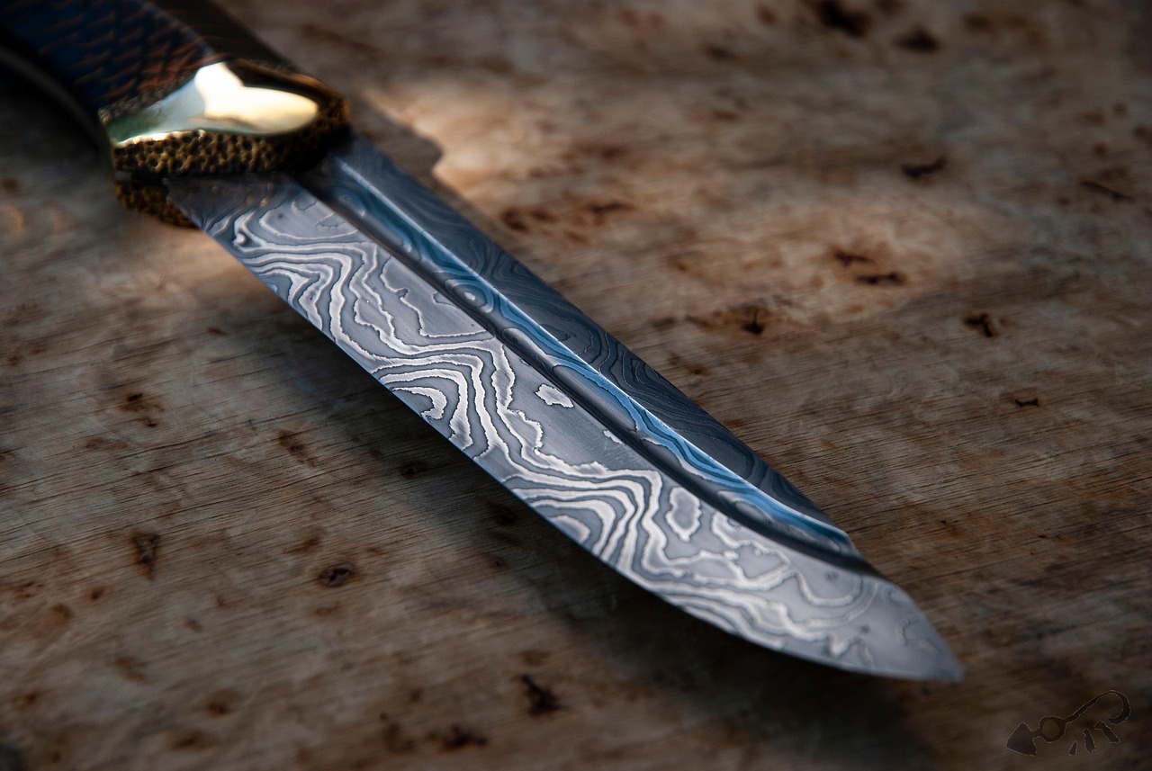 Damascus Steel (Circa 900 CE) (image credits: pixabay)