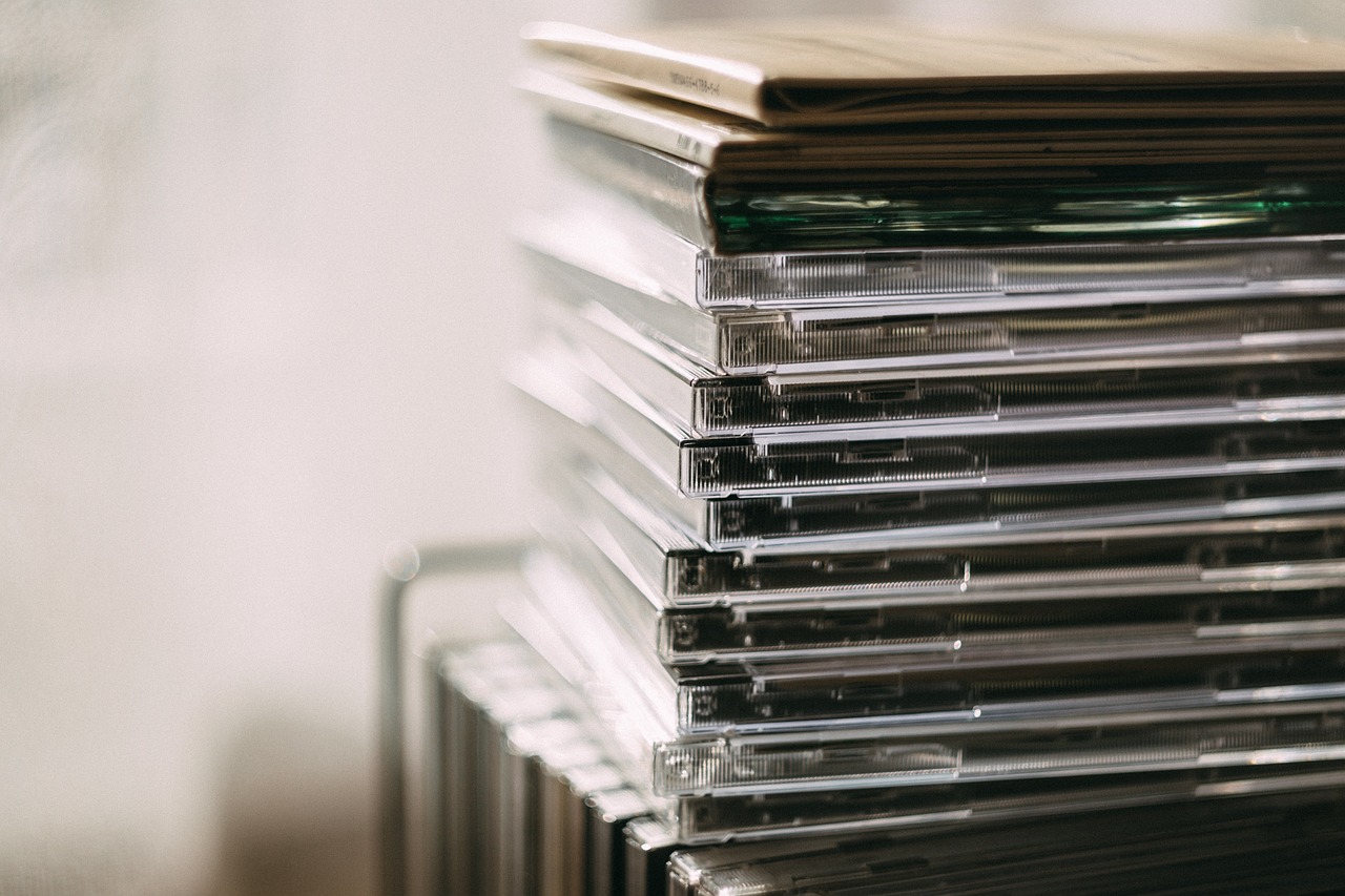 The CD Boom (1980s–2000s) – Digital Clarity Takes Over (image credits: pixabay)