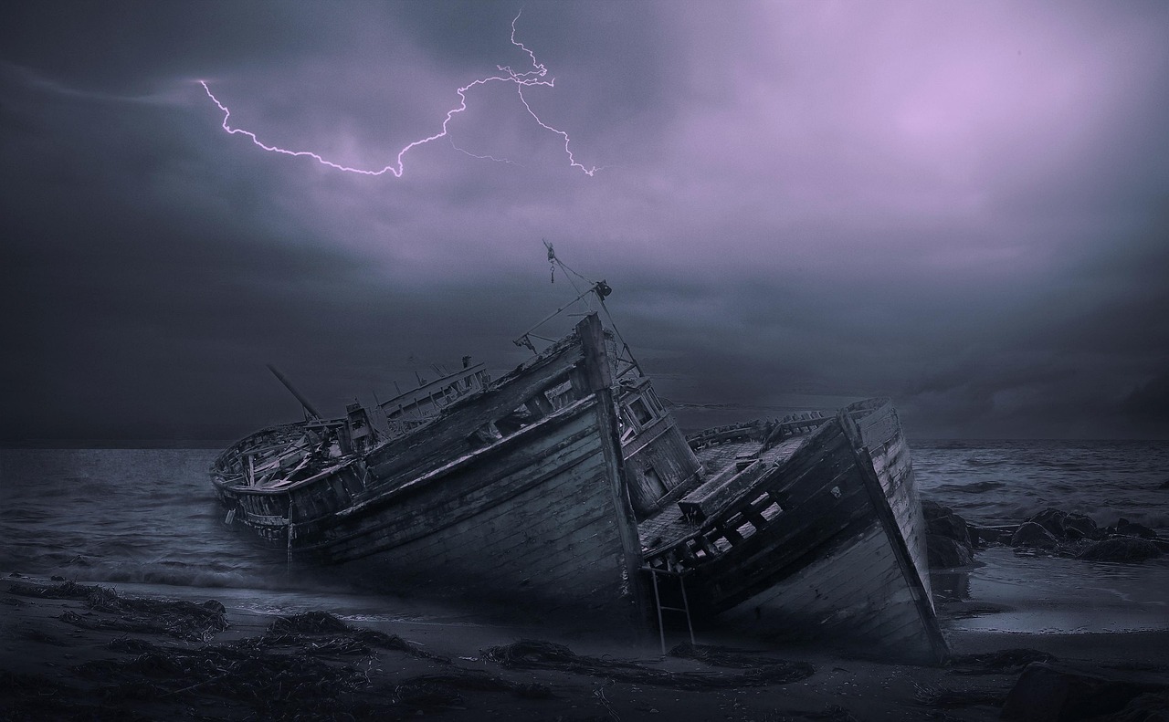 8. The Drowned Brothers and the Same Rescuer (1883 & 1912) 🌊 (image credits: pixabay)