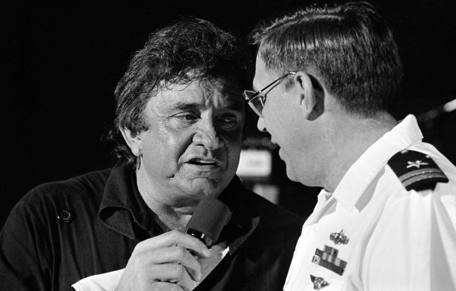 Johnny Cash & Bob Dylan – “Girl from the North Country” (image credits: wikimedia)