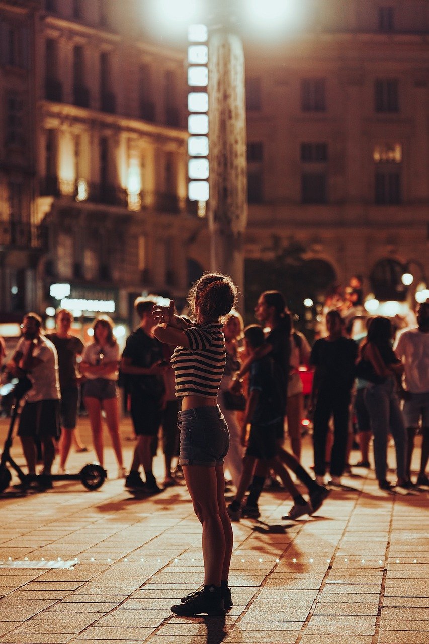 Links Music to Shared Experience (image credits: pixabay)