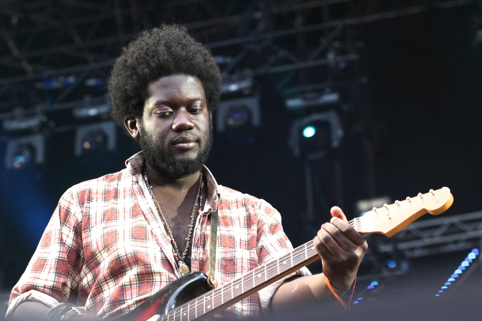 Michael Kiwanuka – “Home Again” (image credits: wikimedia)