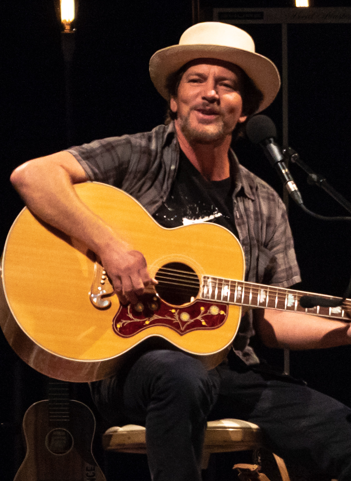 Black – Pearl Jam (image credits: wikimedia)