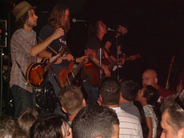 Blind Melon: Artistic Depth Beyond “No Rain” (image credits: wikimedia)