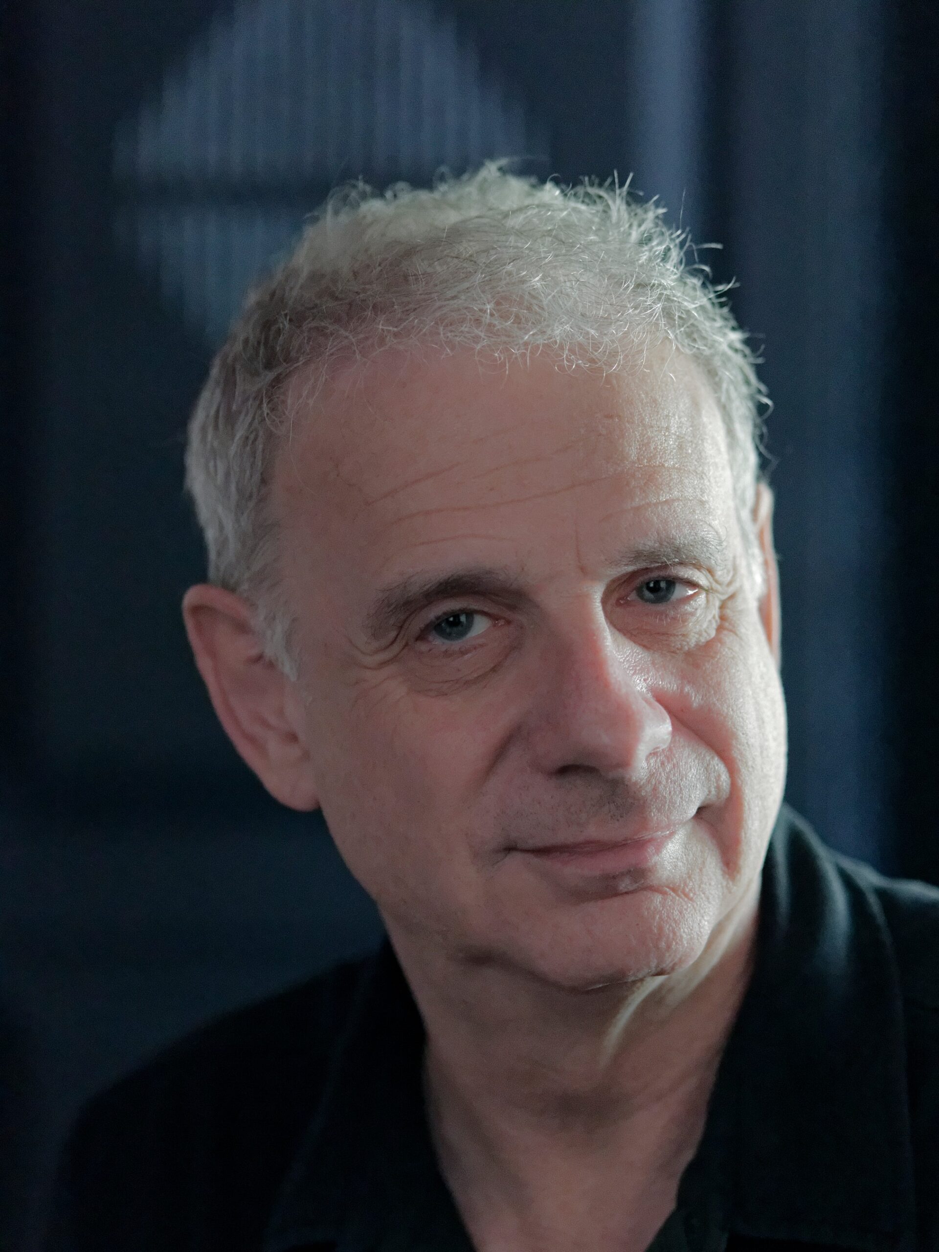 Chaos: Making a New Science by James Gleick (image credits: wikimedia)
