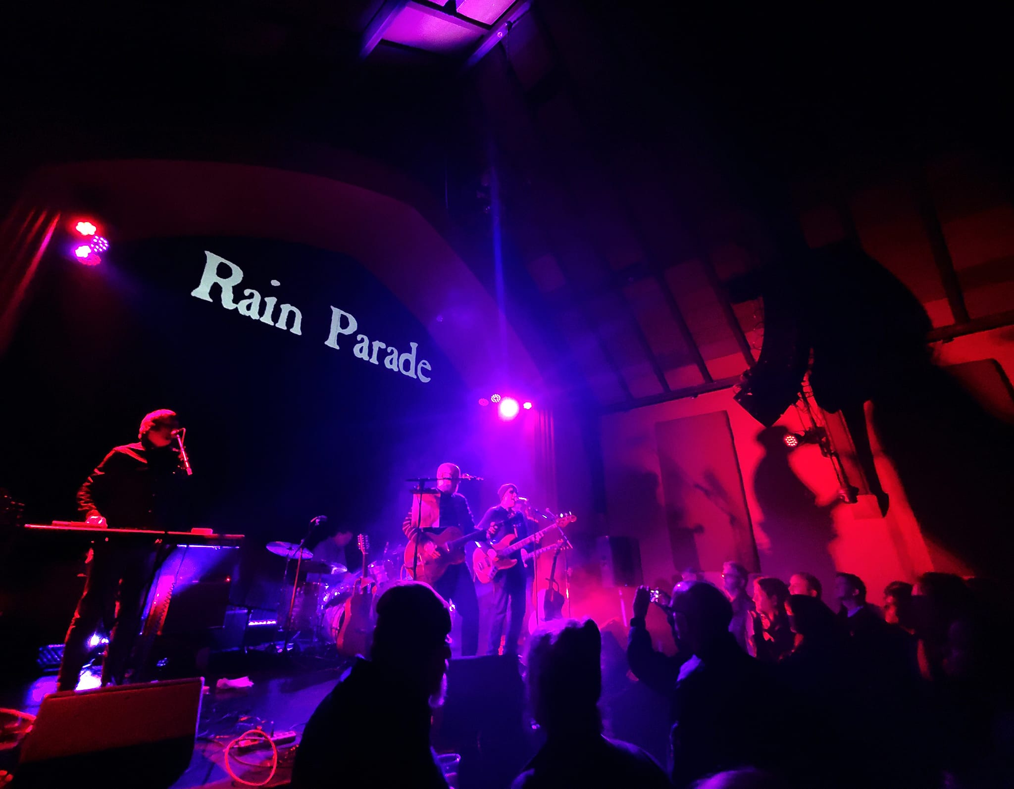 Rain Parade: Jangly Nostalgia with Lasting Echoes (image credits: wikimedia)