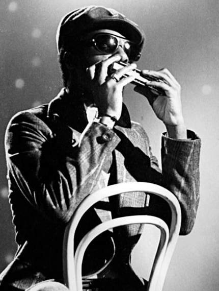 Stevie Wonder: A Musical Visionary Who Sees Beyond Sight (image credits: wikimedia)